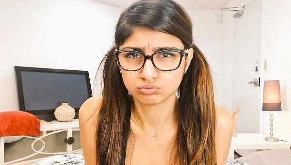 Mia Khalifa Pics That You Can’t Resist To Share In Boys WhatsApp Group