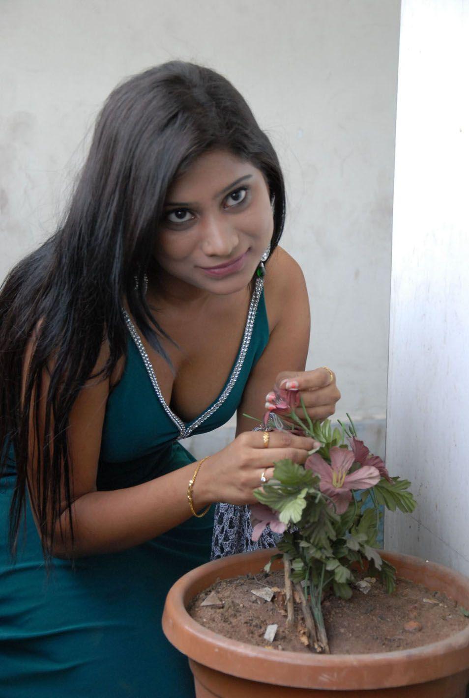 Mithuna Waliya Hot Pics