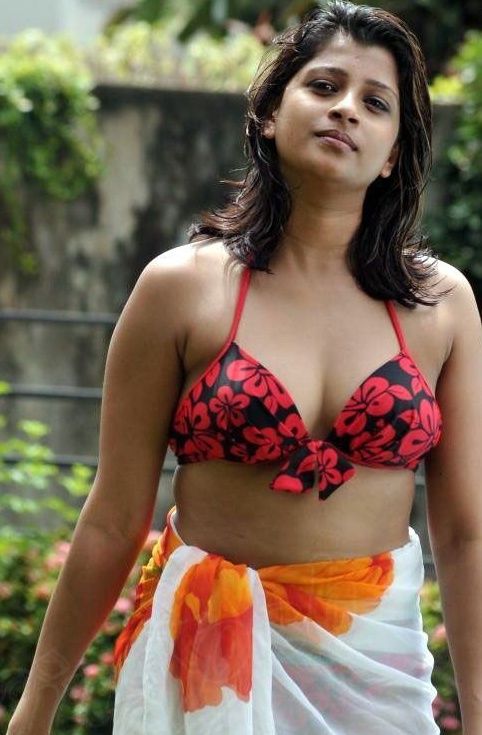 Nadeesha Hema Malini Hot Sexy Photos