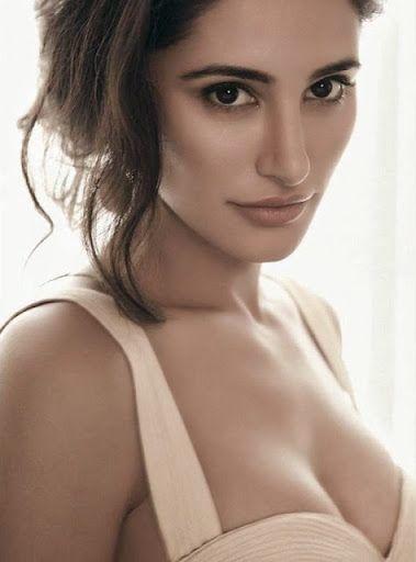 Nargis Fakhri Hot & Spicy Navel In Bikini Photos Galleries