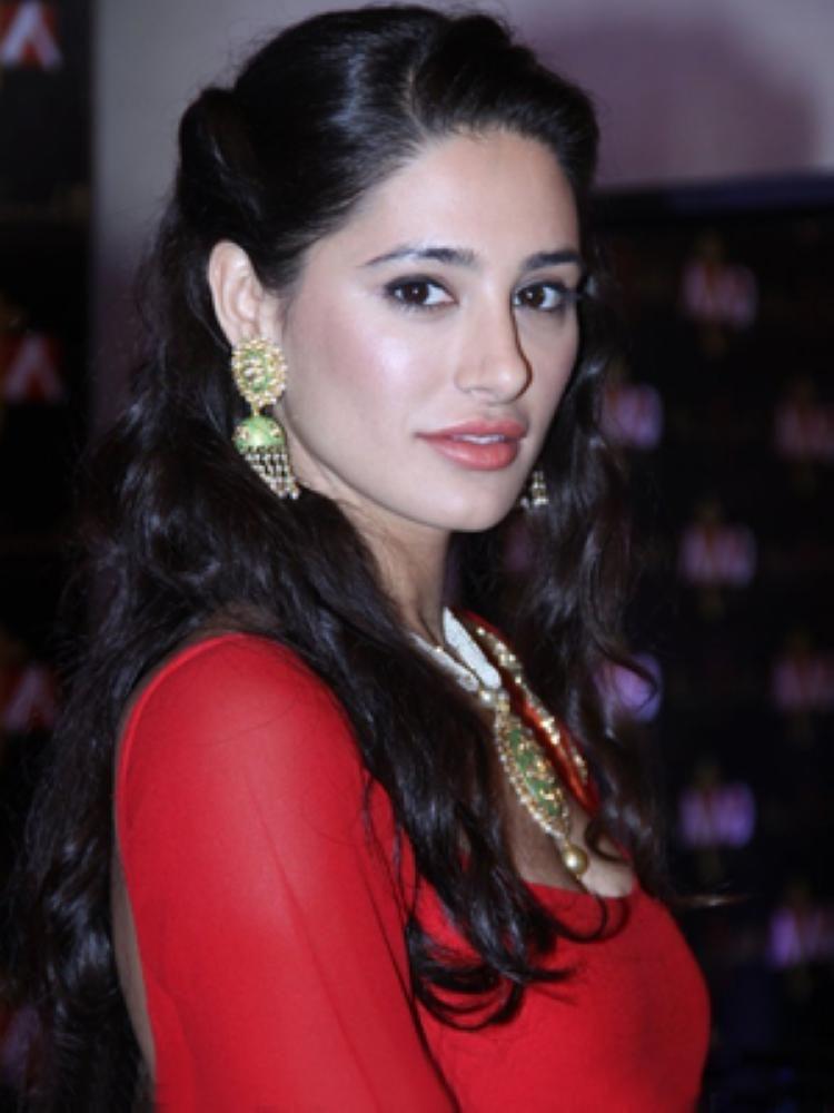 Nargis Fakhri Hot & Spicy Navel In Bikini Photos Galleries