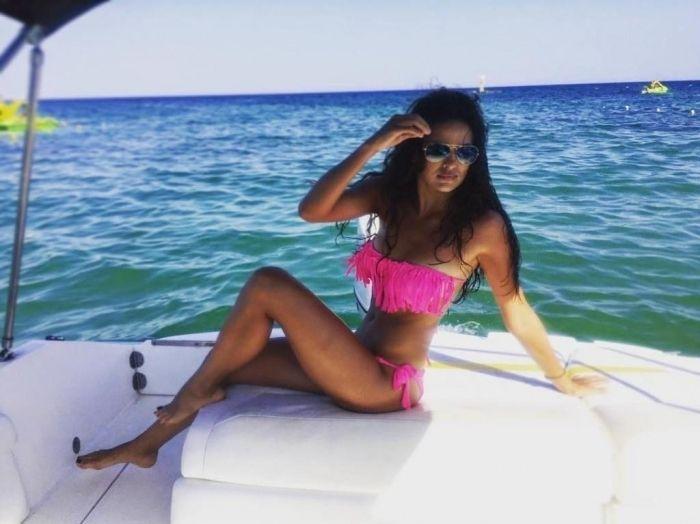 Natasa Stankovic Latest Unseen Hot & Sexy Bikini Photos