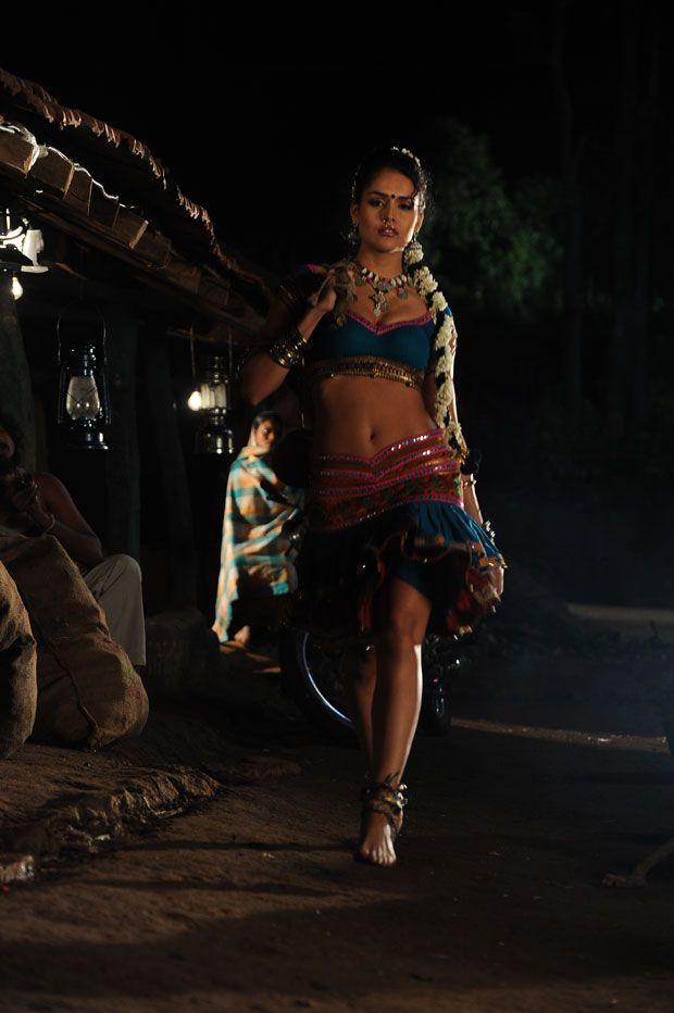 Nathalia Kaur Hot Sexy Photos