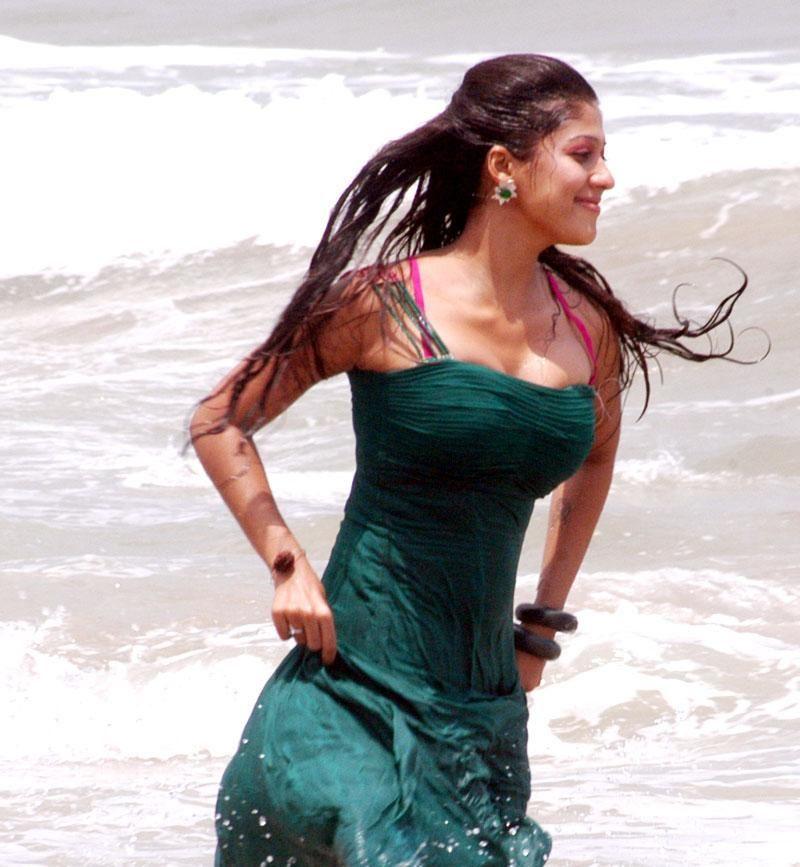 Nayanthara Wet Hot Pictures