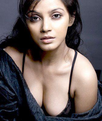 Neetu Chandra Hot Sexy Pics