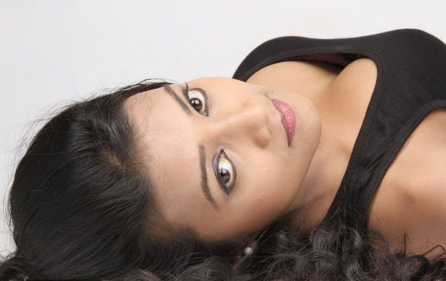 Neha Priya Sexy Pics