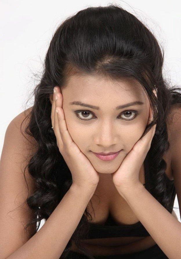 Neha Priya Sexy Pics