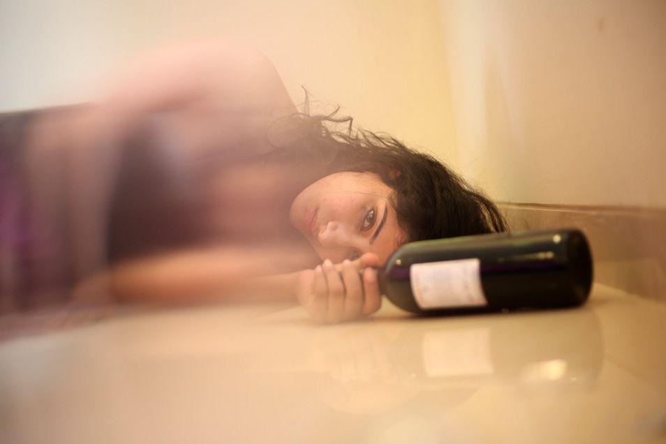 Niharika Raizada Hot Spicy Pics