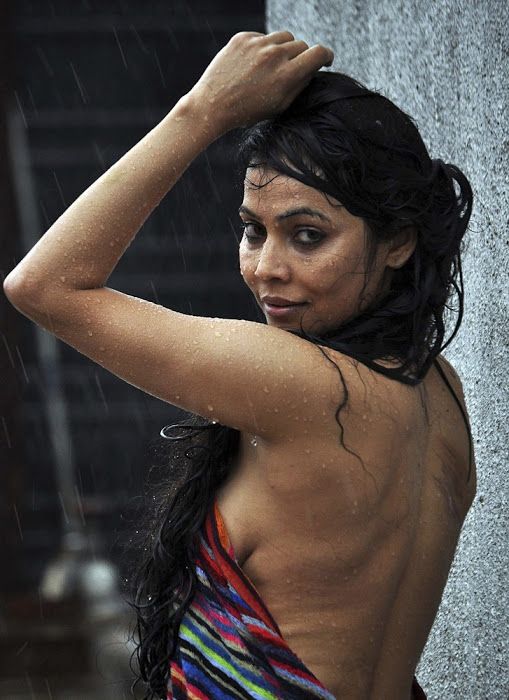 Nikita Rawal Sizzling Pictures