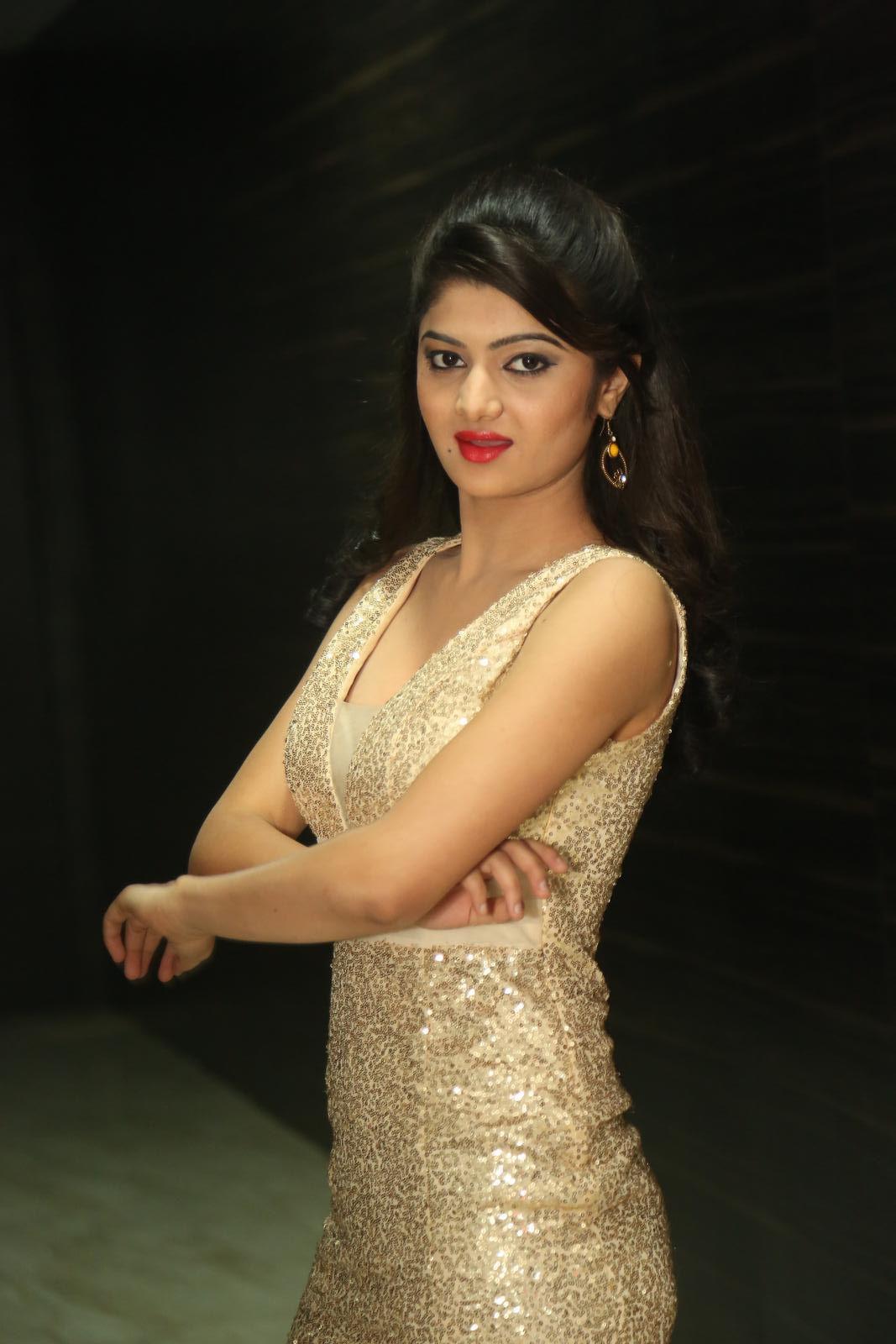 Pallavi Sexy Hot Pics