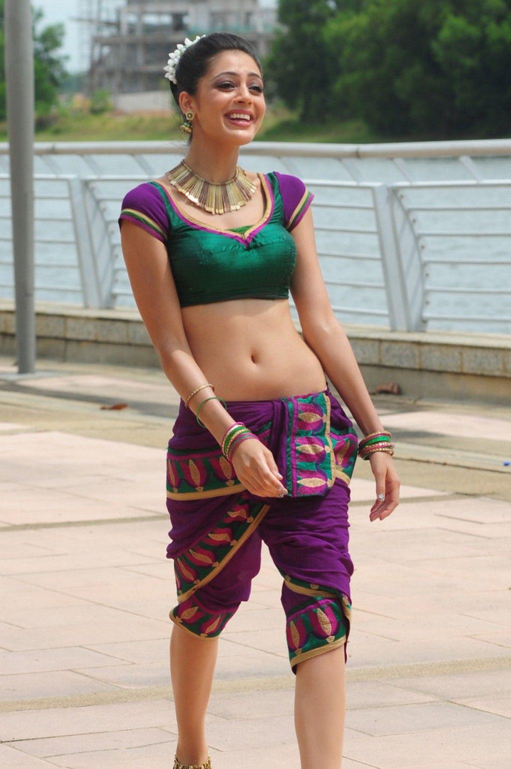 Parvathi Melton Hot Navel Stills