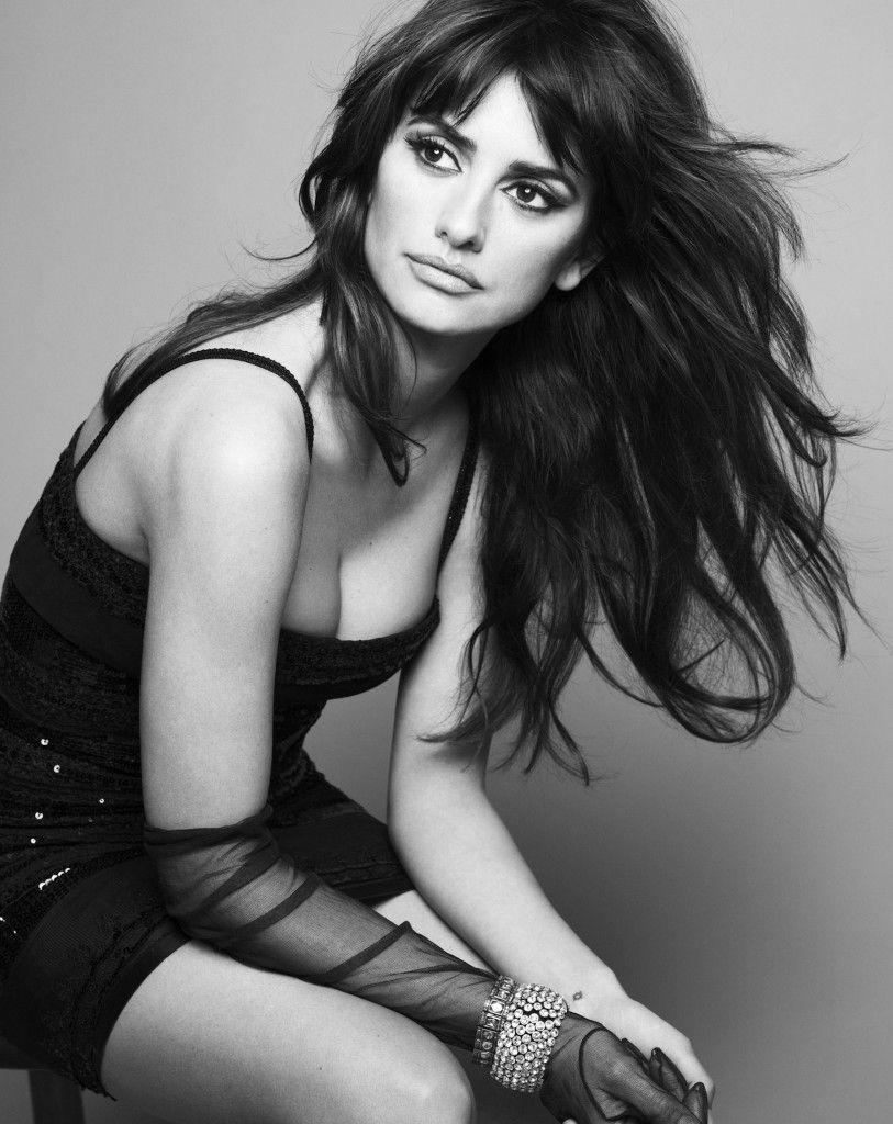 Penelope Cruz Hot Pics