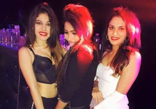 Pooja Bedi Daughter Aalia Ebrahim Hot Photos