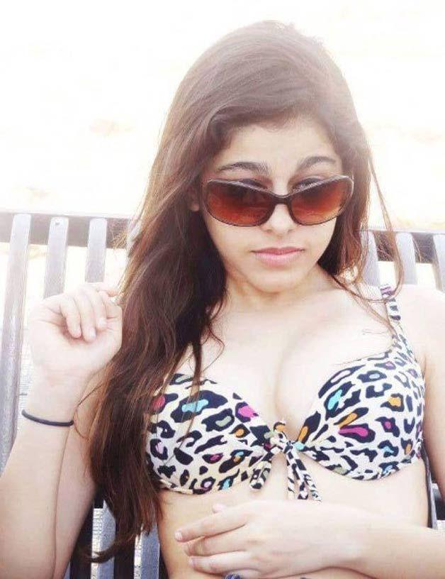 Pooja Bedi Daughter Aalia Ebrahim Hot Photos