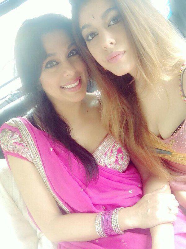 Pooja Bedi Daughter Aalia Ebrahim Hot Photos