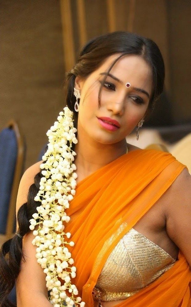 Poonam Pandey Hot Pics at Malini And Co Movie