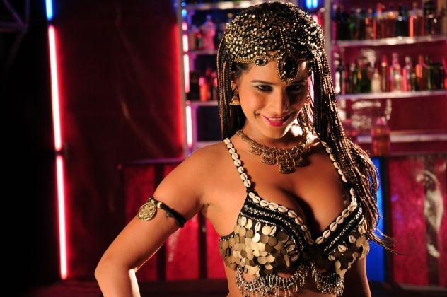 Poonam Pandey Hot Sexy Pics