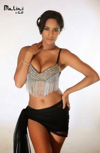 Poonam Pandey Useen Hot Pics