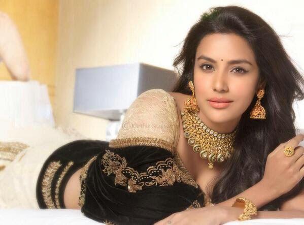 Priya Anand Sexy Pics