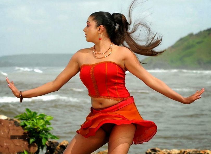 Priyamani  Beach Hot Pics