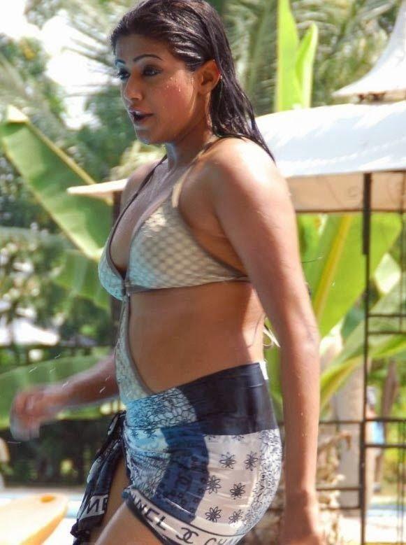 Priyamani Hot Bikini Pictures