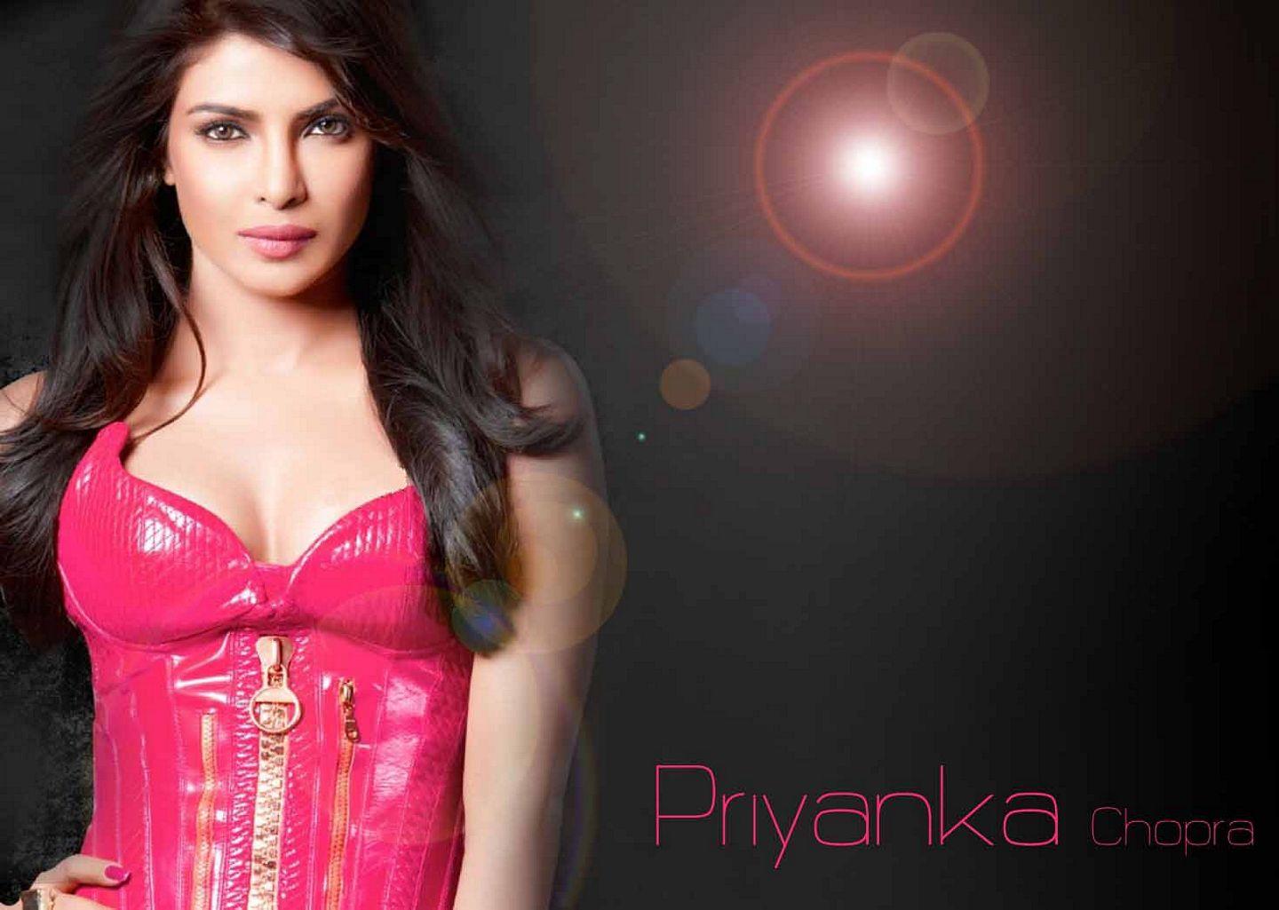 Priyanka Chopra Hot Sexy Pics