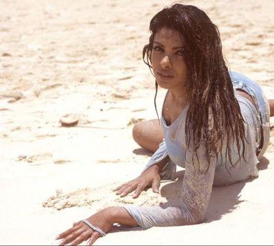 Priyanka Chopra Hot Sexy Pics