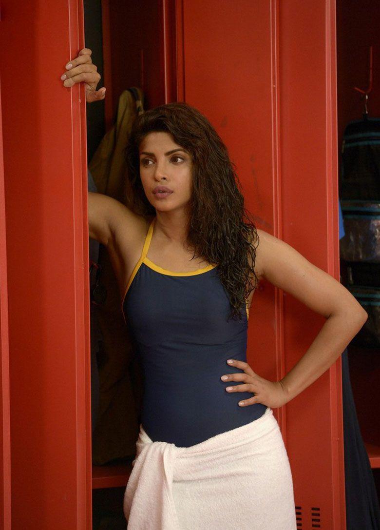 Priyanka Chopra looks Angelic in Bikini Photos