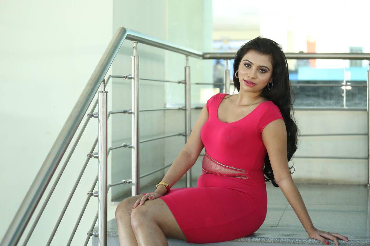  Priyanka Sexy Hot Stills