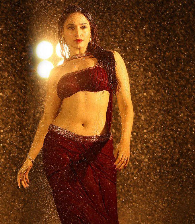Rainy Photos of Hot Actress