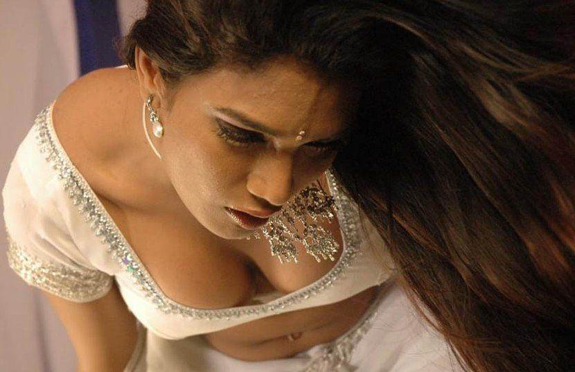 Ramya Hot Navel Photos