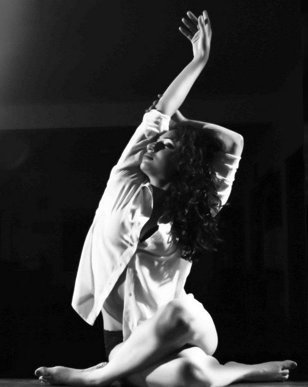 RED Movie Hot Stills