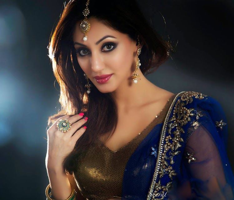 Actress Reyhna Malhotra spicy Photos