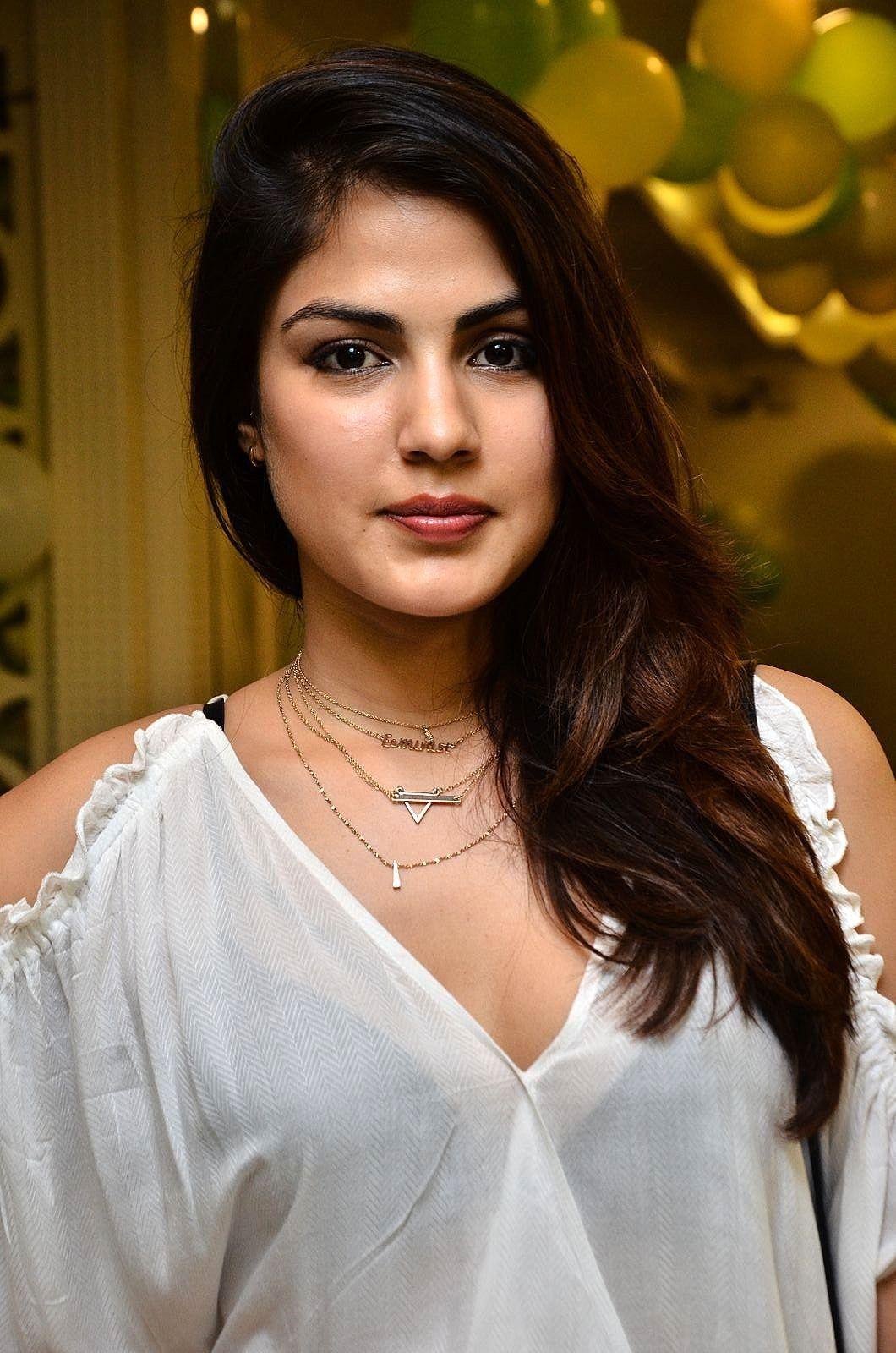 Actress Rhea Chakraborty Hot & Spicy Unseen Pics