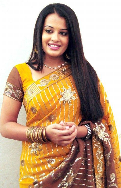 Roopa Kaur Hot Photos