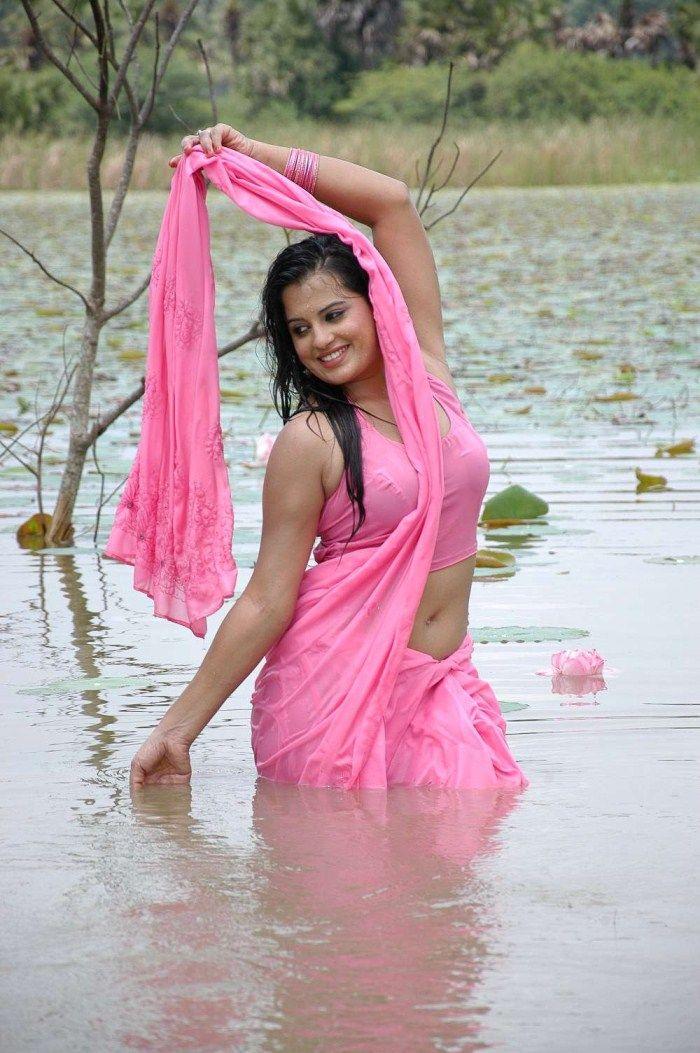 Roopa Kaur Hot Spicy Images