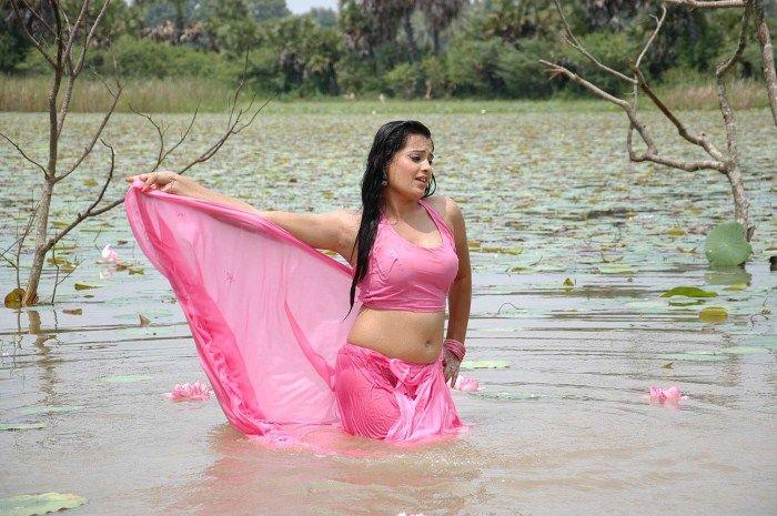Roopa Kaur Hot Spicy Images