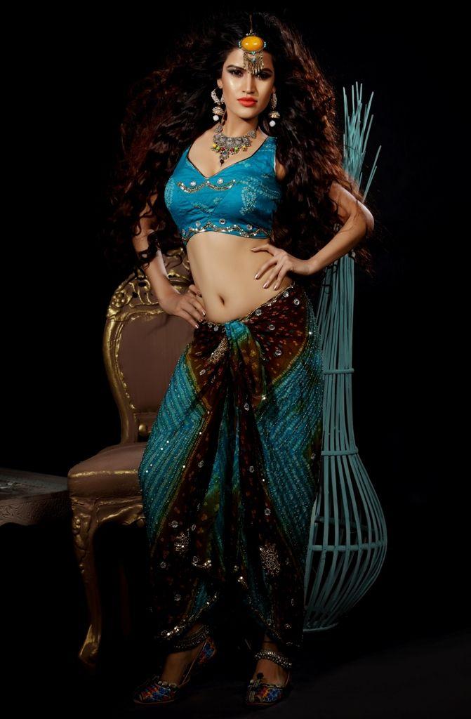 Rowa Khan New Sexy Photoshoot Stills