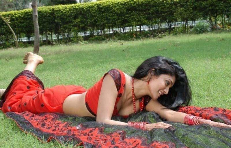 Saira Bhanu Hot Images