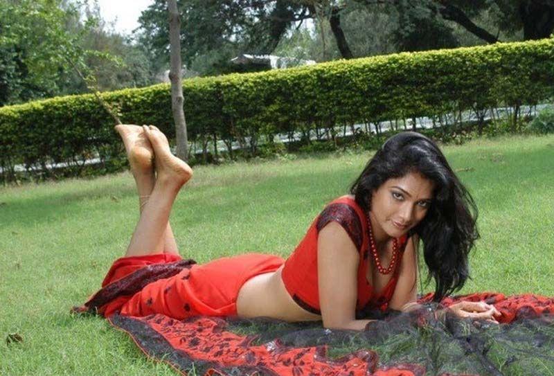 Saira Bhanu Hot Images