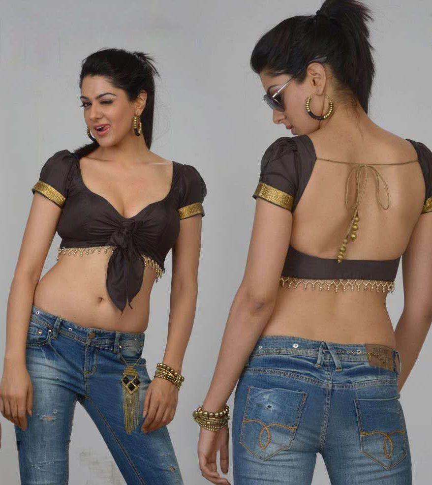 Sakshi Chowdary hot navel show Photos