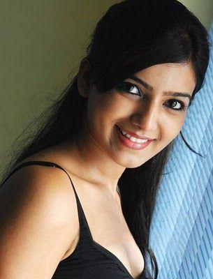 Samantha hot cleavage Photos