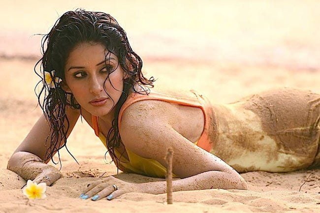 Samiksha Spicy Bikini Pics