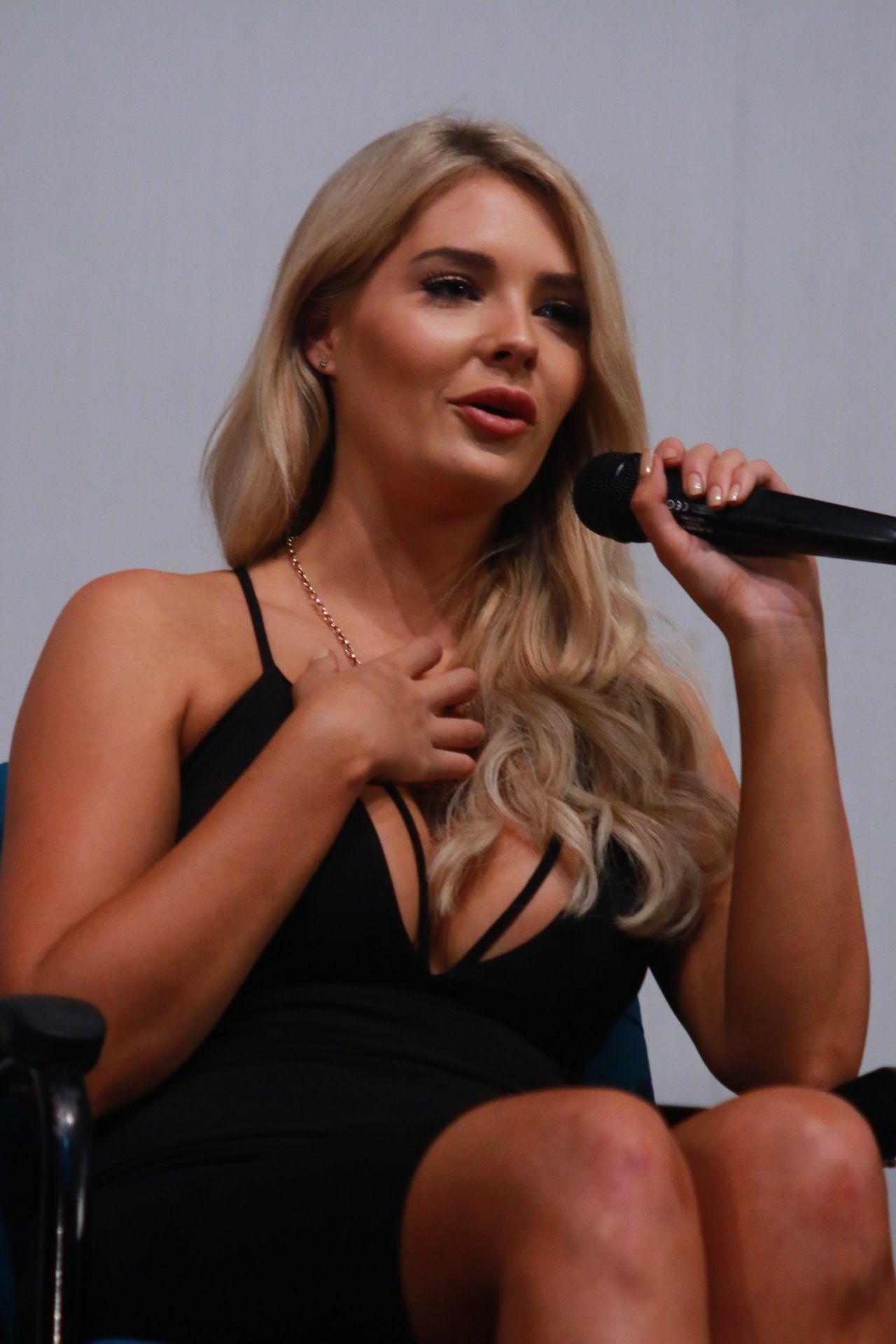 Sarah Louise Harris Hot Photos