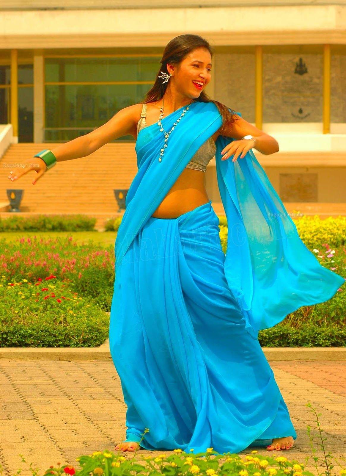 Sarayu Hot Saree Photos
