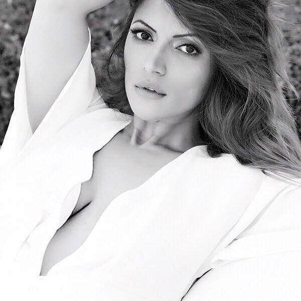 Shama Sikander Uploads Hot Vacation Pictures That Are Raising Temperature