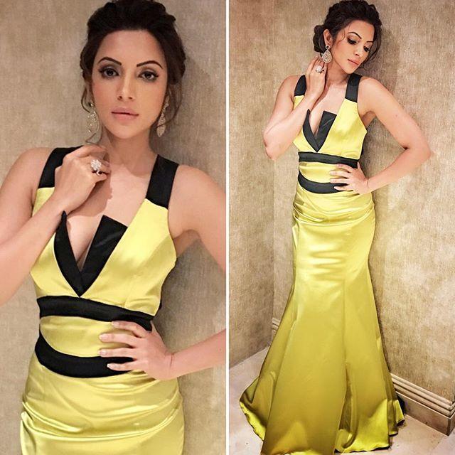 Shama Sikander Uploads Hot Vacation Pictures That Are Raising Temperature