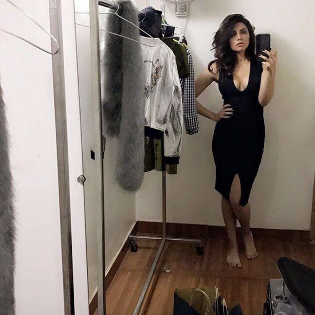 Shama Sikander Uploads Hot Vacation Pictures That Are Raising Temperature