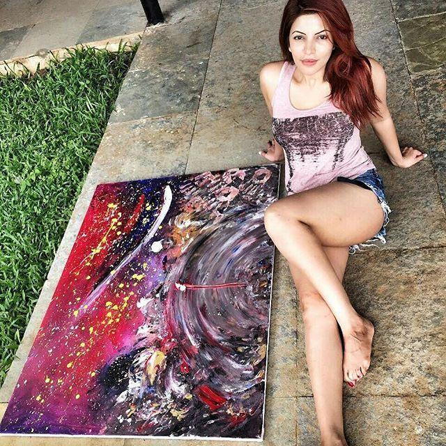 Shama Sikander Uploads Hot Vacation Pictures That Are Raising Temperature