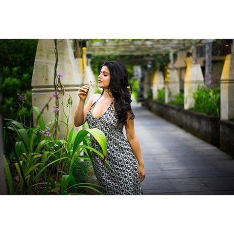 shenaz treasury Hot photos